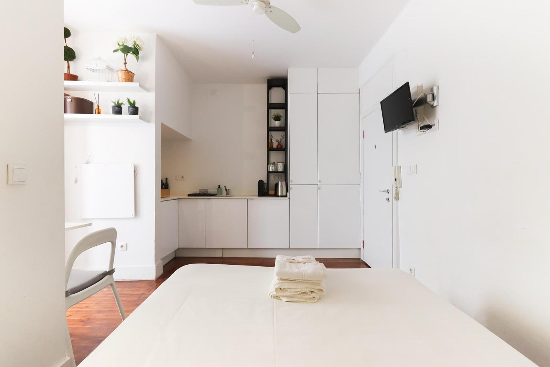 Santos Tiny Studio By Homing Lisbona Esterno foto